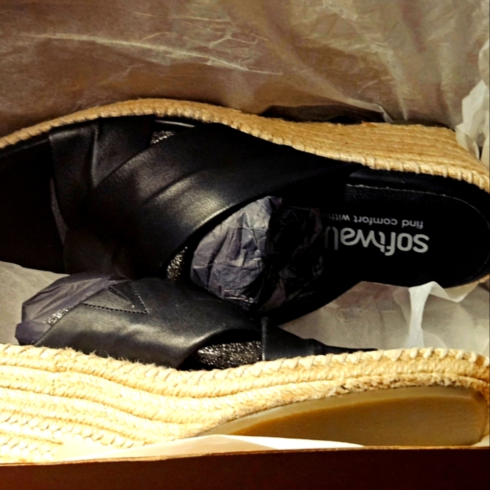 Halsey Soft Walk wedges sz 7 NEW WITH ORG BOX